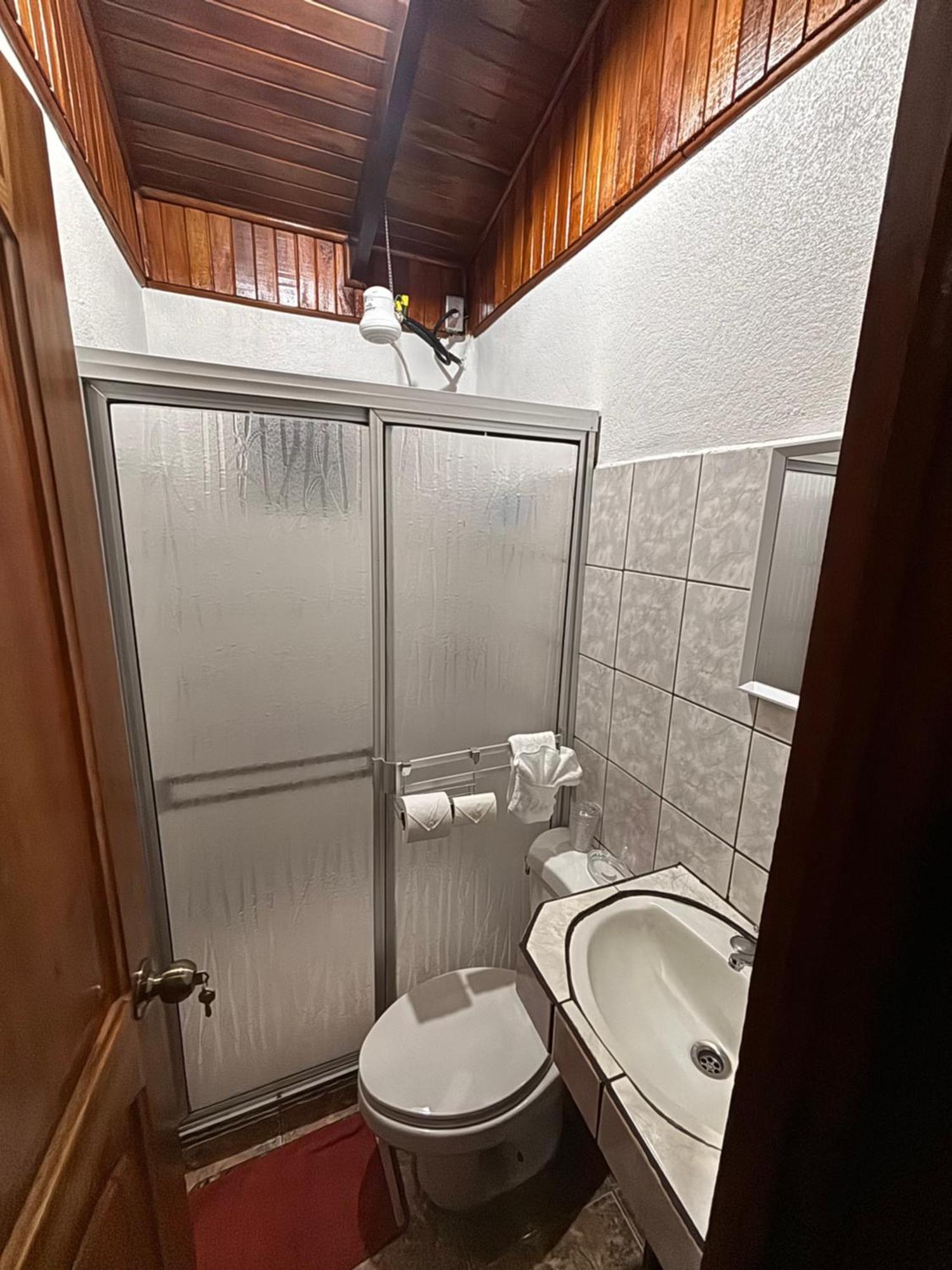 Apartamentos Maily La Fortuna Bagian luar foto