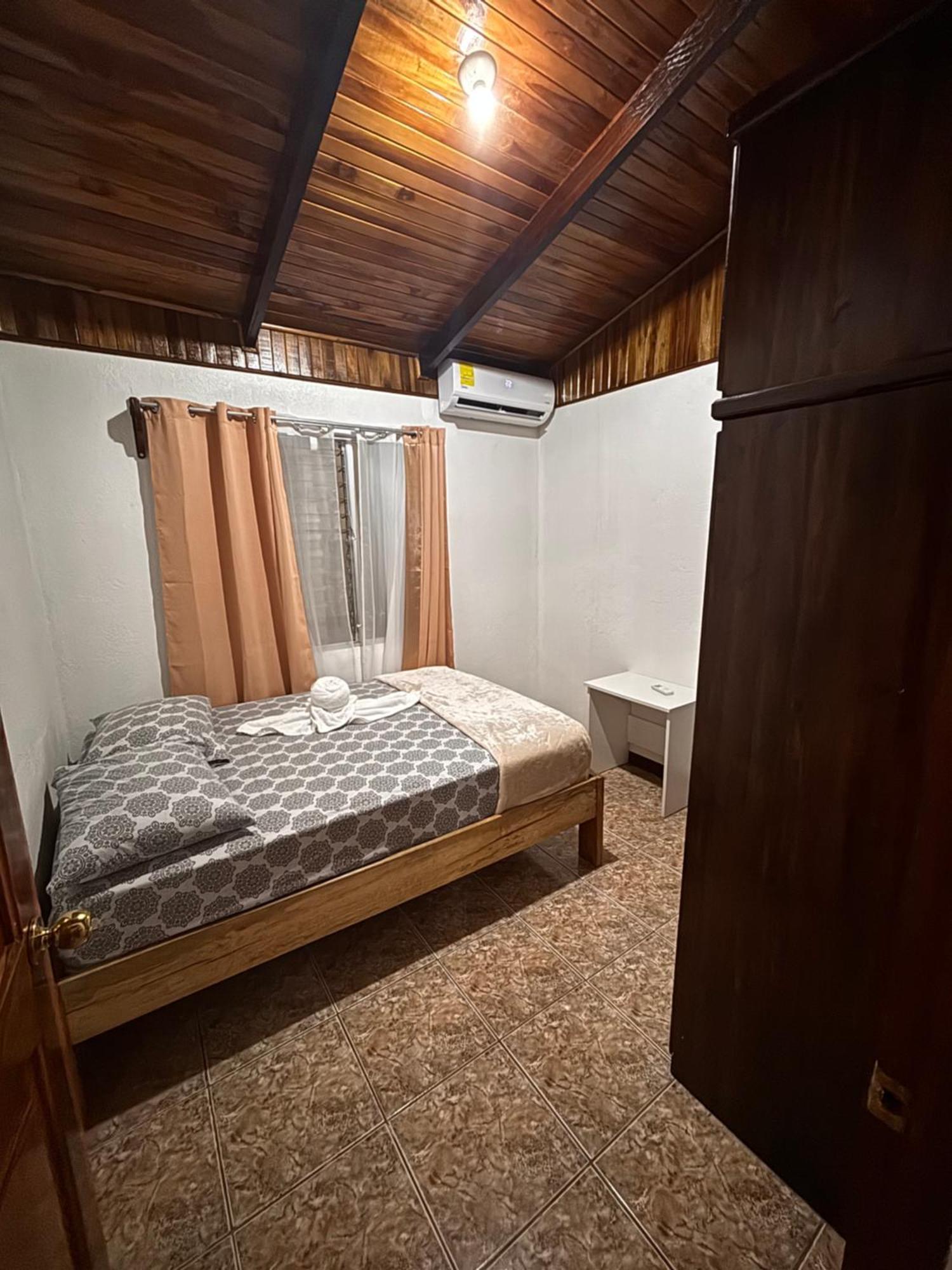 Apartamentos Maily La Fortuna Bagian luar foto